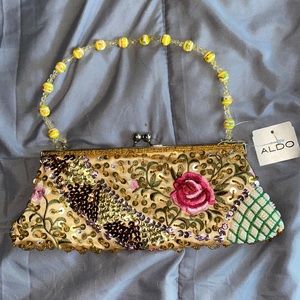 Aldo Clutch